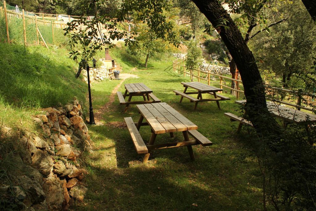 Viladomatrural La Nou de Bergueda Exterior foto